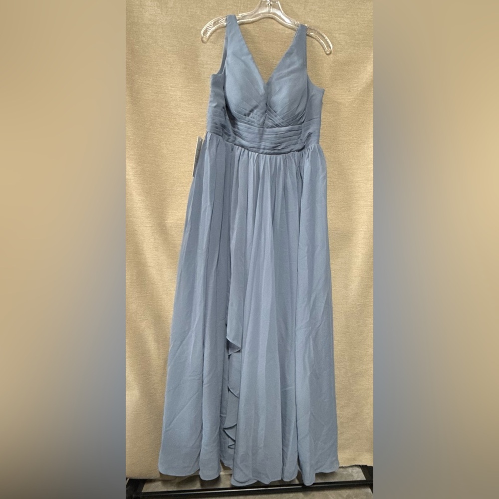 Sleeveless V-Neck Blue Formal Maxi Dress